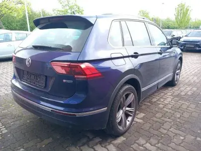 Gebraucht VW Tiguan Highline 190 PS (139 kW) 2018 Atlantic blue metallic atlantic blue metallic SUV