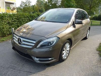 Mercedes B180