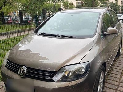 Second-hand VW Golf VI Comfortline 122 CP (89 kW) 2010 Gri Hatchback