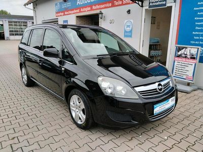 Schwarz Gebraucht 2010 Opel Zafira Edition Van / Kleinbus | 2.999 € (Etwas zu teuer)