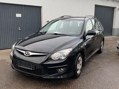 Gebraucht Hyundai i30 126 PS (92 kW) 2013 Schwarz Kombi