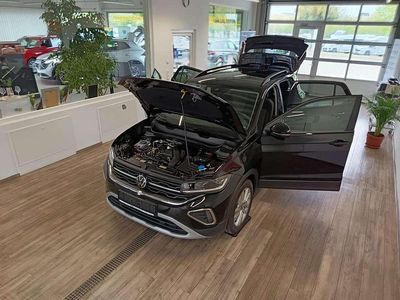 Neu VW T-Cross Life 150 PS (110 kW) 2025 Schwarz SUV