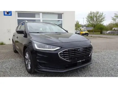 Używany Ford Focus Titanium 125 KM (91 kW) 2023 Czarny Kombi