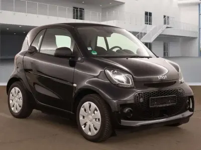 Używany Smart ForTwo Coupé 60 kW (82 KM) 2021 Czarny Hatchback