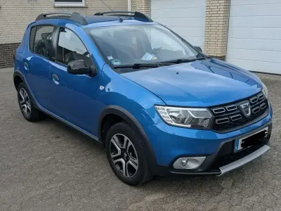 Gebraucht Dacia Sandero Celebration 90 PS (66 kW) 2018 Kleinwagen