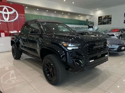Neu Toyota Tacoma T1 326 PS (239 kW) 2025 Schwarz Pickup