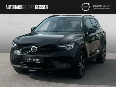 Gebraucht Volvo XC40 Plus 163 PS (119 kW) 2025 Onyx schwarz SUV