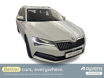 Gebraucht Skoda Superb Style 150 PS (110 kW) 2023 Moonweiss metallic Kombi