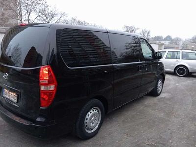Hyundai H-1