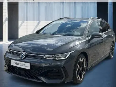 Gebraucht VW Golf VIII R-line 150 PS (110 kW) 2025 Delfingrau metallic Kombi