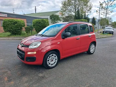 Second-hand Fiat Panda 69 CP (50 kW) 2014 Roșu Hatchback