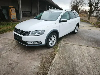 Usata VW Passat Alltrack 177 CV (130 kW) 2014 Bianco Station wagon