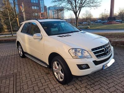 Gebraucht Mercedes ML300 204 PS (150 kW) 2009 Weiß SUV