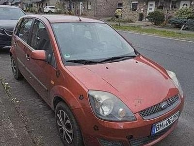 Begagnad Ford Fiesta Fun X 60 HK (44 kW) 2007 Halvkombi