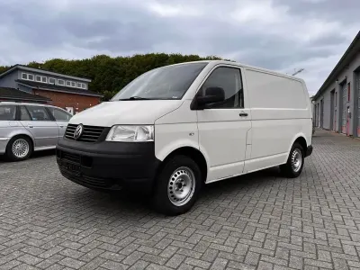 Używany VW Transporter 84 KM (61 kW) 2010 Biały Van