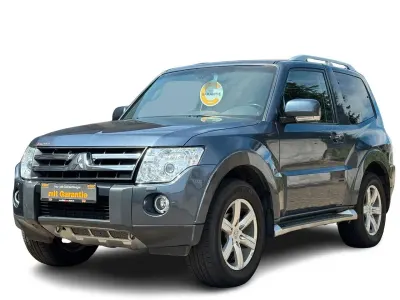 Gebraucht Mitsubishi Pajero Intense 170 PS (125 kW) 2009 Grau SUV
