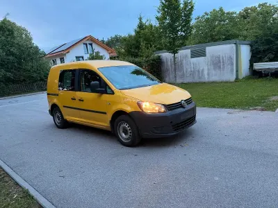 Gebraucht VW Caddy 115 PS (84 kW) 2012 Gelb Van / Kleinbus