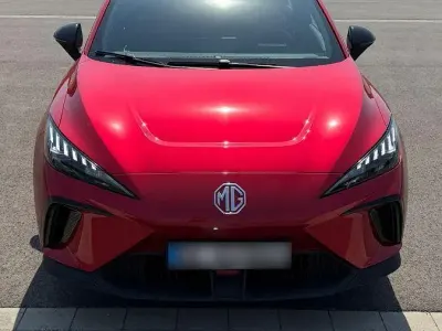 Gebraucht MG MG4 EV 125 kW (170 PS) 2023 Rot Kleinwagen