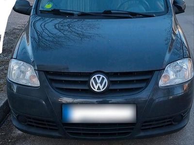 Gebraucht VW Fox 54 PS (39 kW) 2006 Grau Kleinwagen