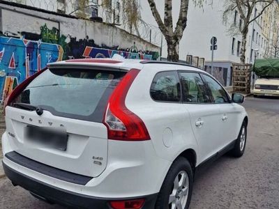 gebraucht Volvo XC60 2.4D DRIVe Kinetic Kinetic