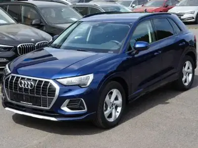 Gebraucht Audi Q3 Advanced 150 PS (110 kW) 2024 Navarrablau metallic SUV