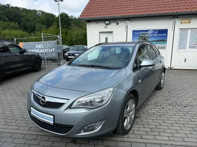 Brugt Opel Astra Design Edition 140 HK (102 kW) 2011 Sølv Stationcar