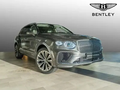 Ny Bentley Bentayga 551 HK (405 kW) 2026 Grå SUV