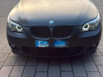 Gebraucht BMW 530 M Sport 235 PS (172 kW) 2009 Blau Kombi