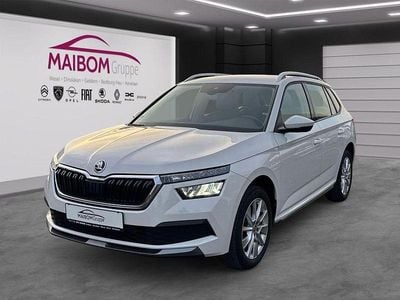 Weiß Gebraucht 2022 Skoda Kamiq Style SUV | 20.990 € (Etwas zu teuer)