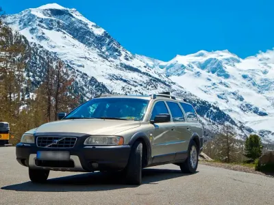 Gebraucht Volvo XC70 Summum 163 PS (119 kW) 2005 Gold Kombi