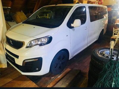 Peugeot Traveller