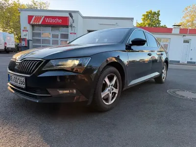 Gebraucht Skoda Superb Style 220 PS (161 kW) 2018 Schwarz Limousine