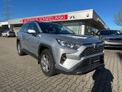 Gebraucht Toyota RAV4 175 PS (128 kW) 2022 Silver metallic (metallic) SUV