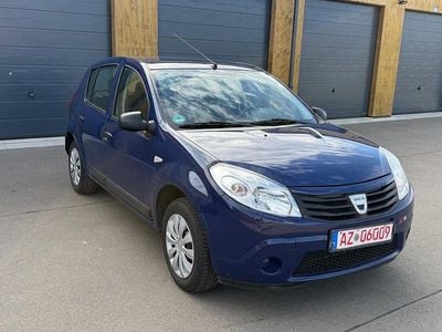 Gebraucht Dacia Sandero 75 PS (55 kW) 2009 Blau Kleinwagen