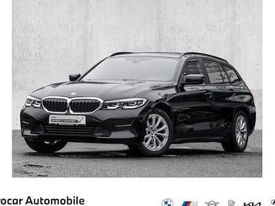 Schwarz Gebraucht 2021 BMW 318 Advantage Kombi | 21.999 € (Fairer Preis)