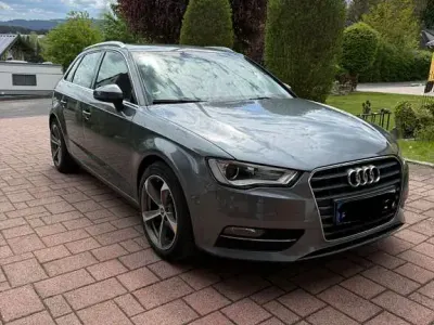 Gebraucht Audi A3 150 PS (110 kW) 2014 Grau Limousine