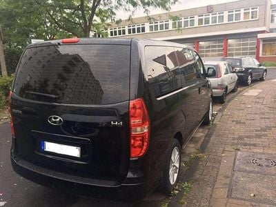 Hyundai H-1