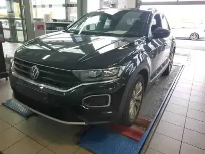 Używany VW T-Roc Sport 150 KM (110 kW) 2021 Czarny SUV