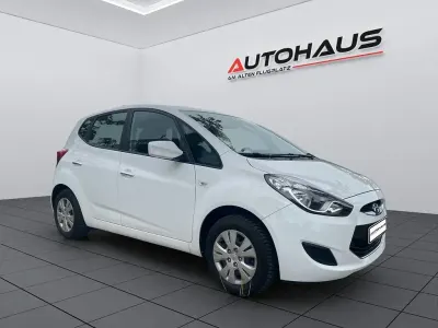 Gebraucht Hyundai ix20 Edition 90 PS (66 kW) 2015 Weiß Kleinwagen