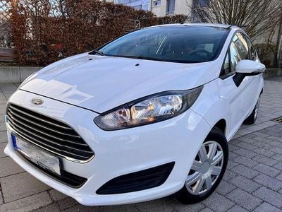 Gebraucht Ford Fiesta Trend 65 PS (47 kW) 2013 Weiß Kleinwagen