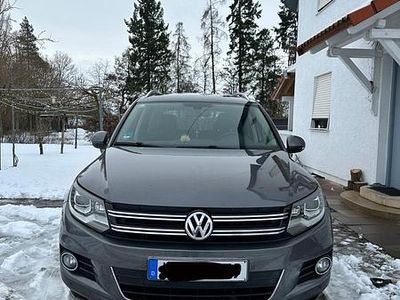 Grau Gebraucht 2012 VW Tiguan SUV | 11.000 € (Etwas zu teuer)