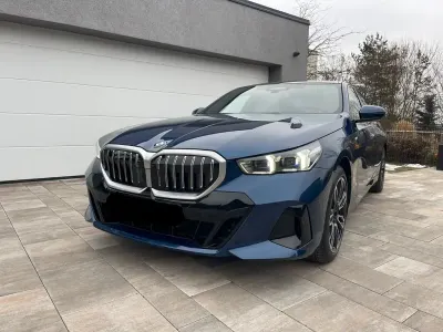Gebraucht BMW 540 Sport Line 286 PS (210 kW) 2024 Blau Limousine