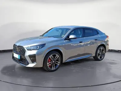 Gebraucht BMW X2 M Sport 163 PS (119 kW) 2025 Grau SUV
