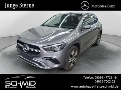 Gebraucht Mercedes GLA250 Advanced 163 PS (119 kW) 2023 Metalliclack mountaingrau SUV
