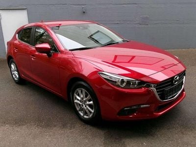 Gebraucht Mazda 3 Center-Line 120 PS (88 kW) 2017 Soul red Limousine