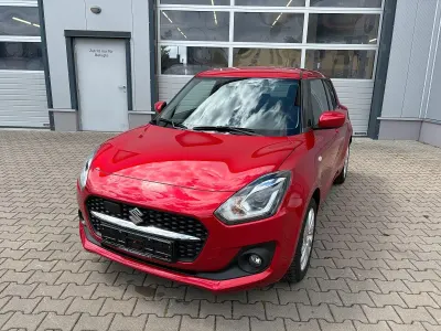 Gebraucht Suzuki Swift Comfort 83 PS (61 kW) 2021 Rot Kleinwagen