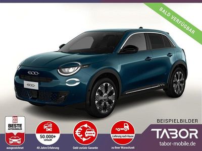Neu Fiat 600 La Prima 145 PS (106 kW) 2025 Grün metallic SUV