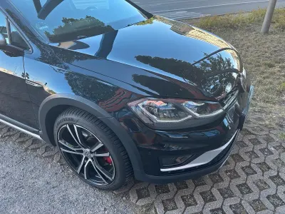 Gebraucht VW Golf Alltrack 179 PS (131 kW) 2017 Schwarz Kombi