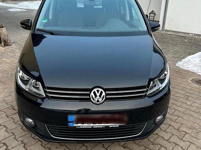 Gebraucht VW Touran 140 PS (102 kW) 2015 Schwarz Van / Kleinbus