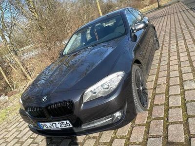 BMW 523